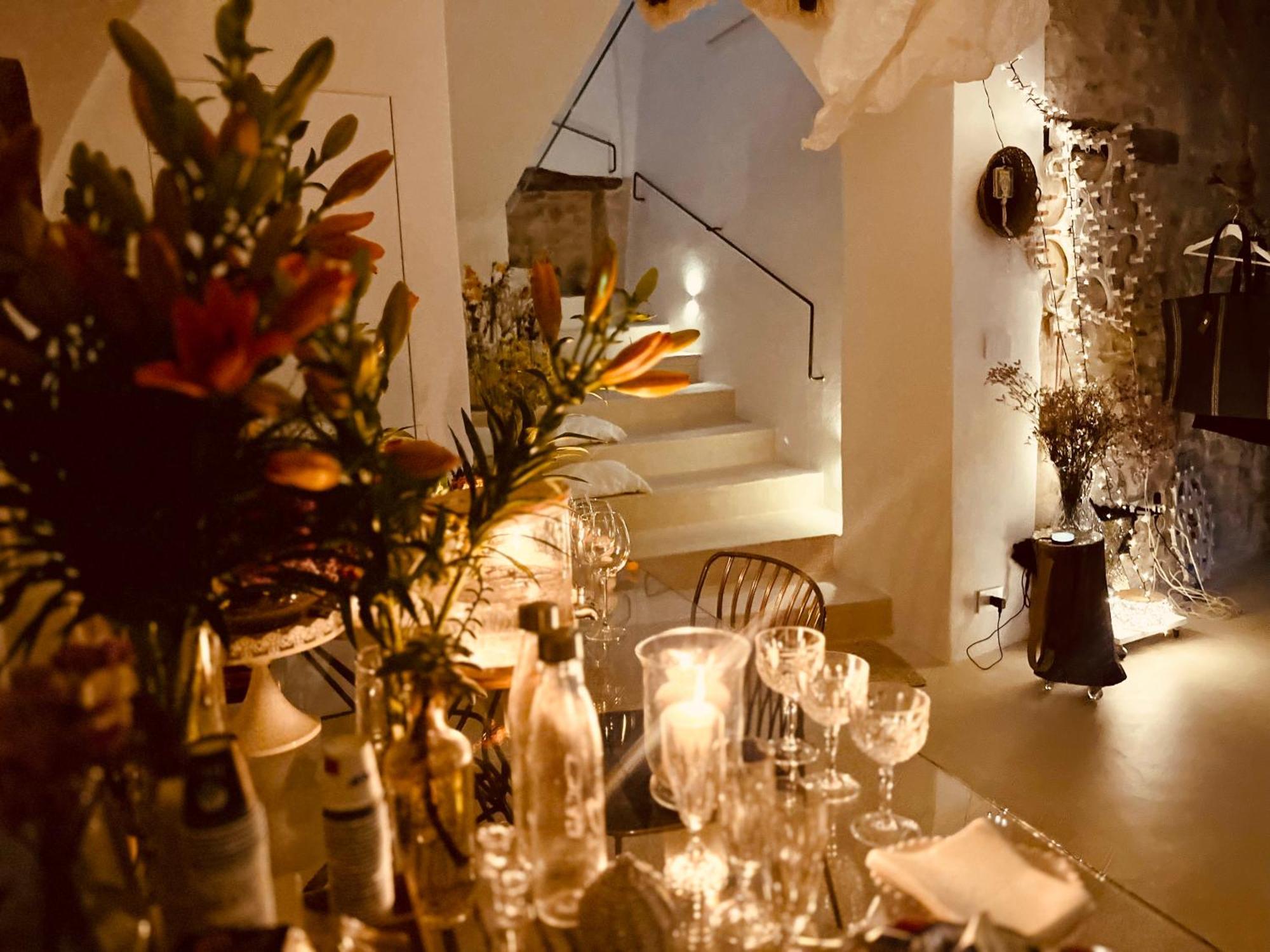 Hydria Guest House Art Gallery Dimora D Artista Con Terrazza E Vasca Idromassaggio Nel Cuore Del Borgo Antico Artists Home With Terrace And Jacuzzi In The Heart Of The Old Town Acquaviva delle Fonti Eksteriør bilde
